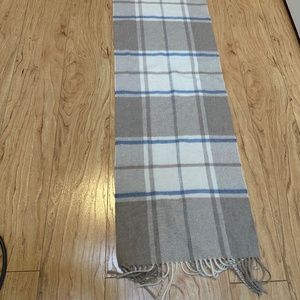Bloomingdales Cashmere Scarf - Brand new with tags!